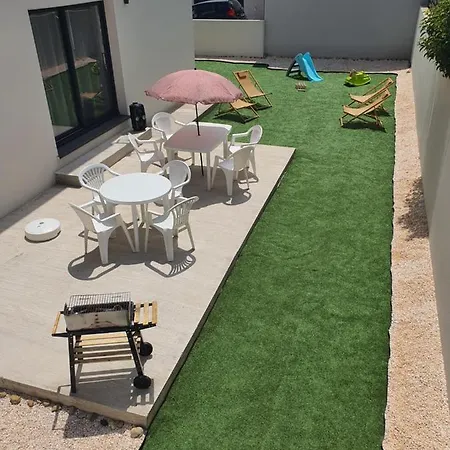 Grande Maison Avec Terrasse