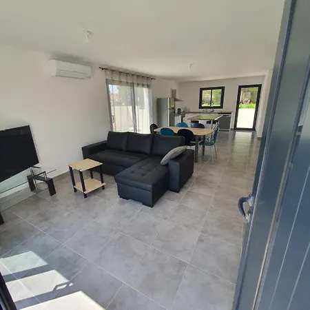 Grande Maison Avec Terrasse
