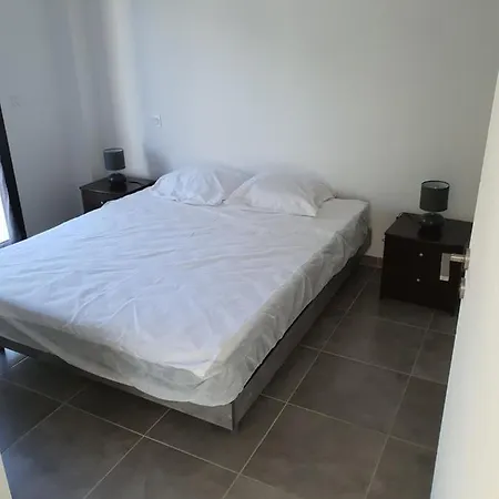 Grande Maison Avec Terrasse Ferienhaus Brouilla