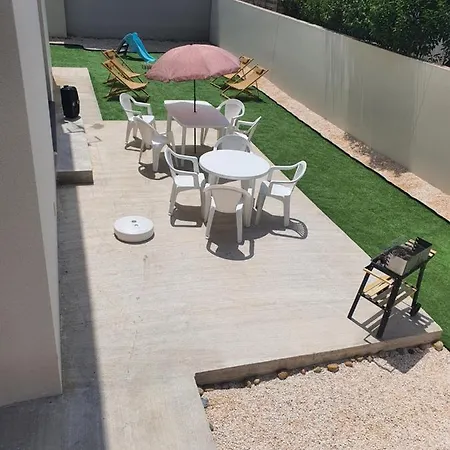 Ferienhaus Grande Maison Avec Terrasse Brouilla