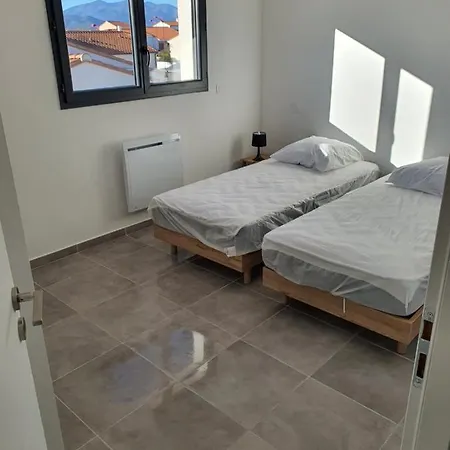 Grande Maison Avec Terrasse Ferienhaus Brouilla